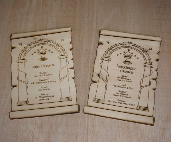 Lasergravierte Menükarte aus Holz
